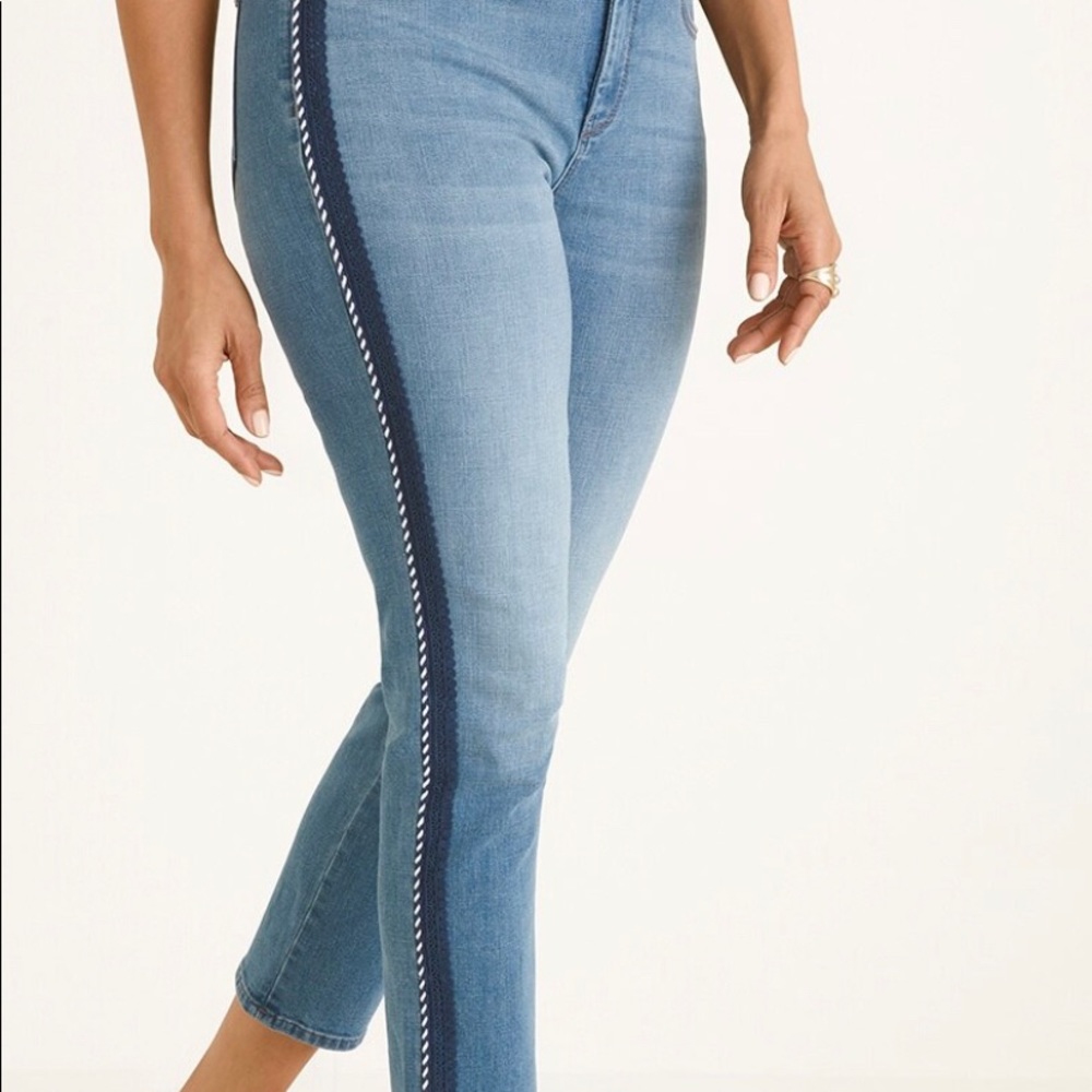Chico’s Women NEW ROPE-TRIM GIRLFRIEND CROPS size 1.5